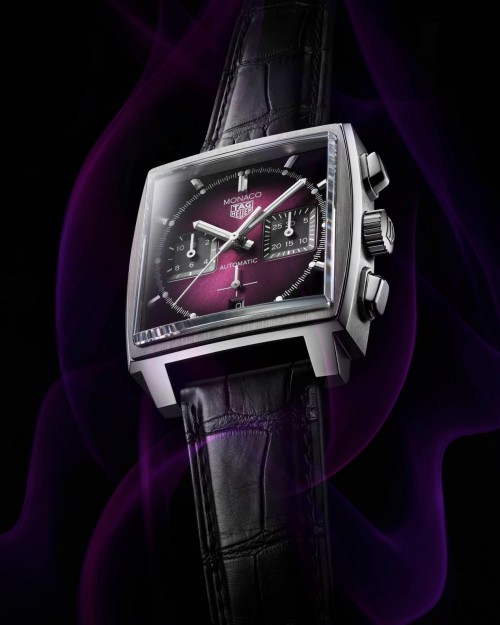 TAG HEUER泰格豪雅荣耀呈献摩纳哥系列（MONACO）紫色表盘限量版腕表